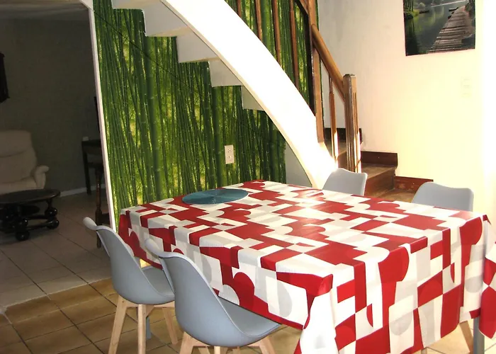 Σπίτι διακοπών Maison Du Combayre A *