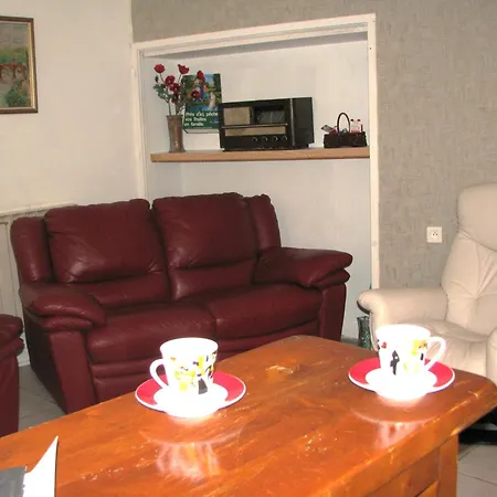 Maison Du Combayre A * Estaing (Aveyron)