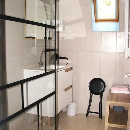 Maison Du Combayre A *