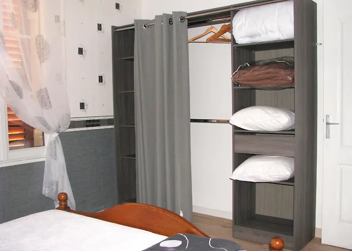 Maison Du Combayre A Estaing (Aveyron)